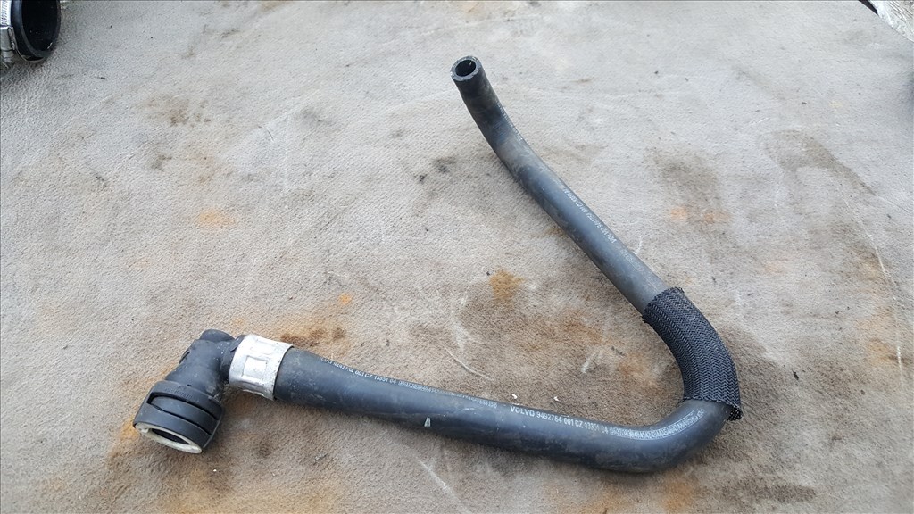 Volvo 9492754 S60 S80 V70 XC70 fűtéscső 1. kép