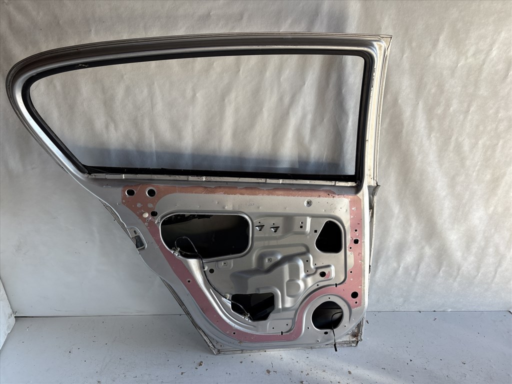 13234 Opel astra H Bal hátsó  Ajtó Ezüst Z157 5 ajtós 5. kép