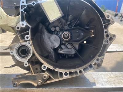 Peugeot 2008 I PureTech 82 manuális váltó  20et07 20et0712vti