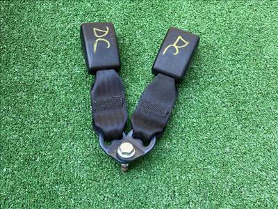 DACIA SANDERO  Jobb első Biztonsági Öv Csat