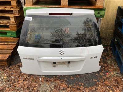 SUZUKI SX4 GY Csomagtérajtó (Részeivel) 002410