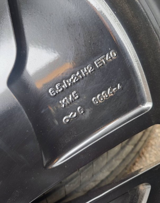 5x112 21 Volkswagen gyári - 235/45 255/40 r21 " Bridgestone nyári ID 7. kép