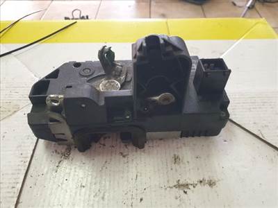 Opel Corsa C Jobb hátsó ajtózár EH 24414139