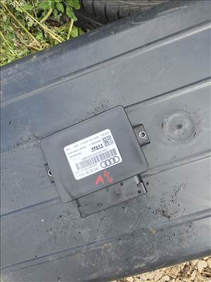 Audi A6 (C7 - 4G), Audi A8 (D4 - 4H) Elektromos kézifékmodul 4ho907801g