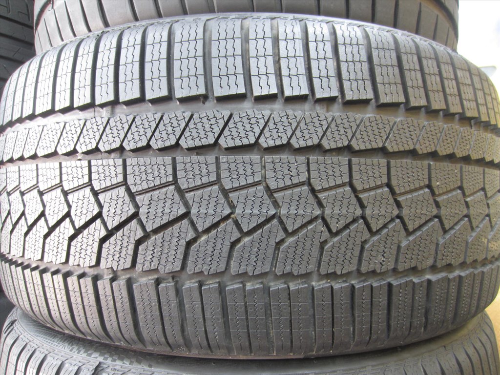  285/40 R22 CONTINENTAL WINTERCONTACT TS860S 110W 2. kép