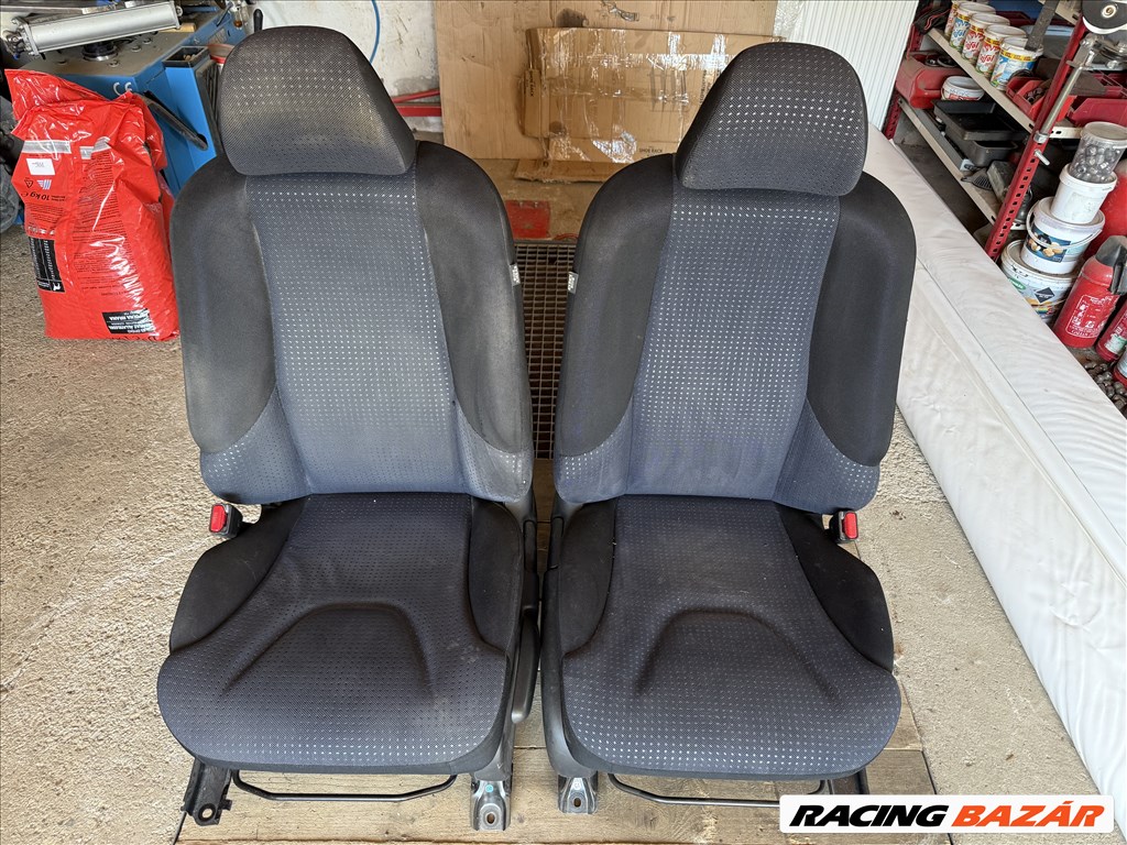 Honda Jazz első ülés  1. kép