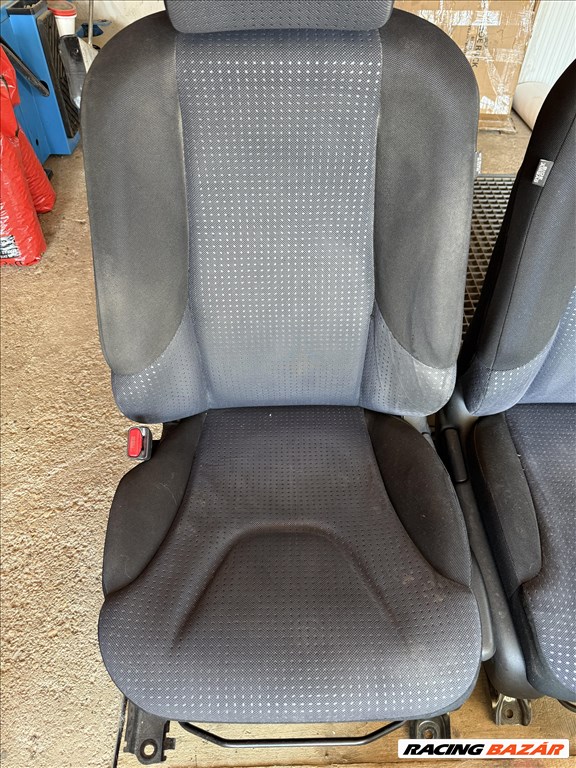 Honda Jazz első ülés  3. kép