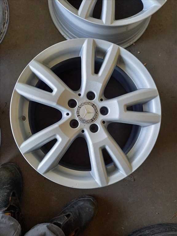  Mercedes W204 5x112 lyukosztású 7,5JJ 17" újszerű (gyári felni) alufelni homokszórva Bxx 2. kép