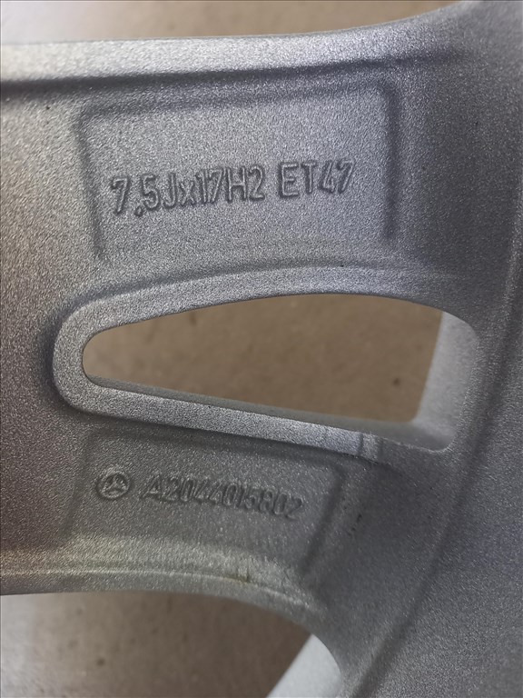  Mercedes W204 5x112 lyukosztású 7,5JJ 17" újszerű (gyári felni) alufelni homokszórva Bxx 7. kép