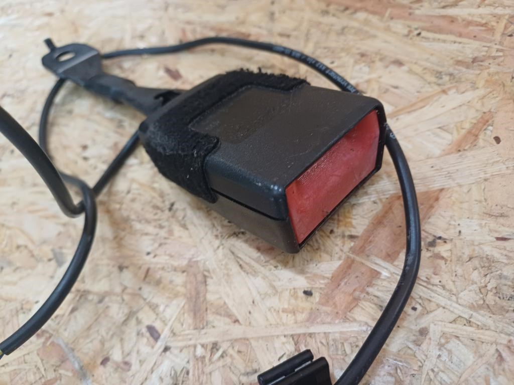 Mercedes E Class W212 (2009-2016) Jobb Első Ülés Biztonsági Öv Csat  3. kép