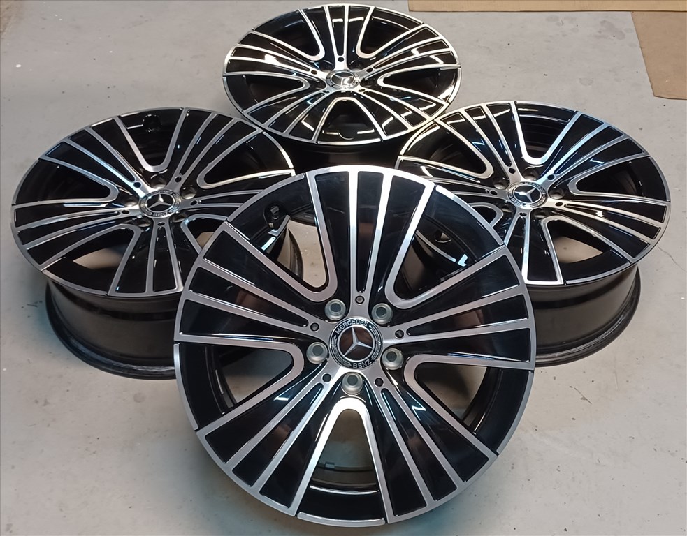 Gyári Mercedes W214 E klasse alufelnik 5x112 8x18 ET32,5 4db 2. kép