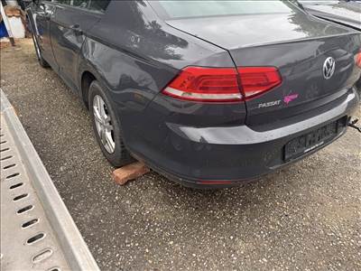 Passat B8 sedan hátsó lökhárító szett - LI7F