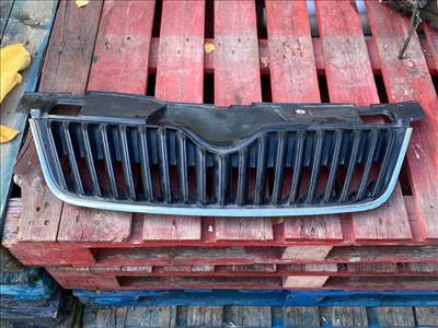 SKODA ROOMSTER 5J Hűtőrács 009355