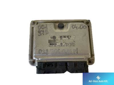 Volkswagen Golf IV BOSCH Motorvezérlő 038906012M