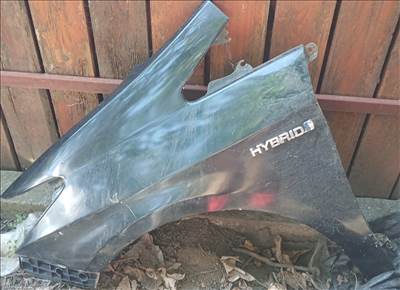 Toyota Prius bal első sárvédő 