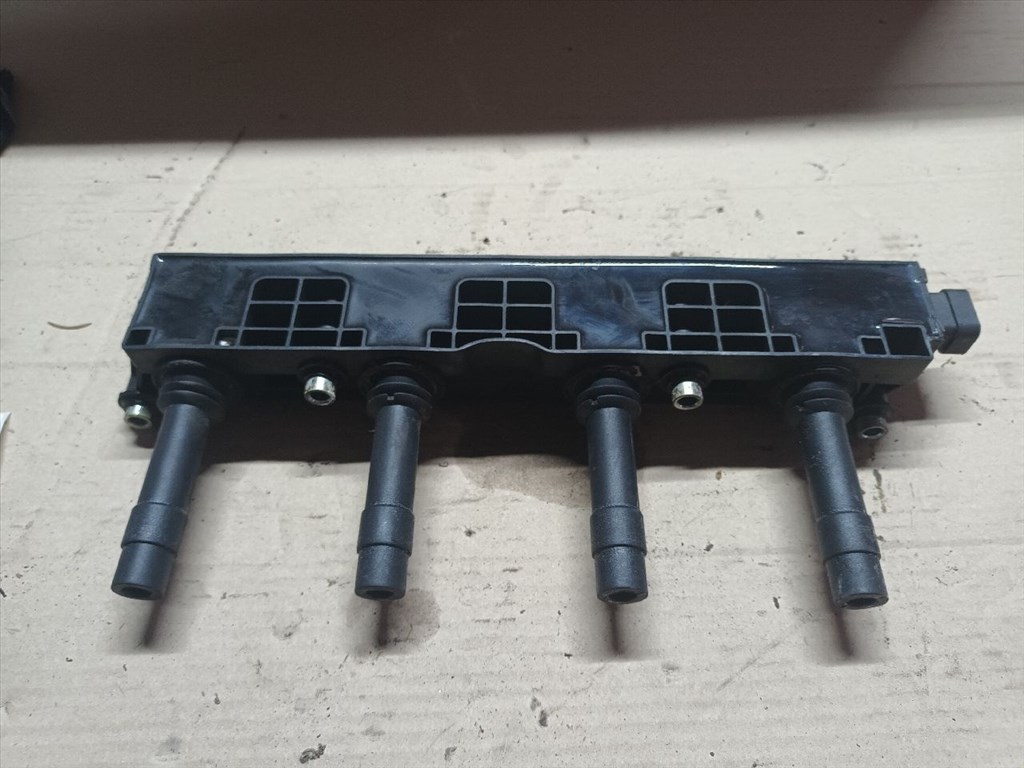 Opel Astra G 1.6 16V Gyújtótrafó 4220 ,  1. kép