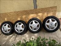  5x110 lyukosztású 15" használt alufelni, rajta 195/60 használt Hankook nyári gumi gumi 