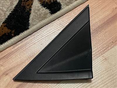 HYUNDAI i30 GD Bal Sárvédő Csavar Burkolat