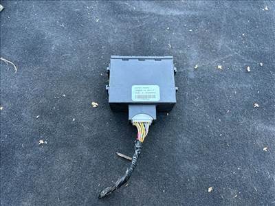 TOYOTA AVENSIS T25_ Relé 014713