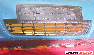 Opel Zafira B középrács a lökhárítóba a rendszám alatt 