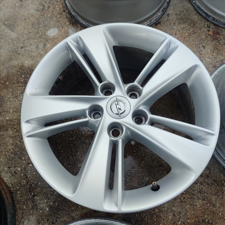 5x115 17 Gyári Opel alufelni 145000ft a 4db/241/ 1. kép