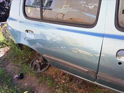 Nissan Micra IV 1.0 jobb hátsó ajtó 