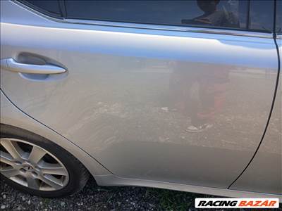 Lexus IS 220d jobb hátsó ajtó 