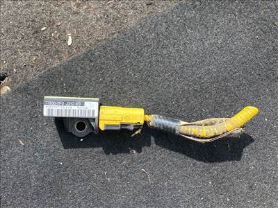 HONDA JAZZ III GE Bal első Ütközés Érzékelő (Homlokfalon)