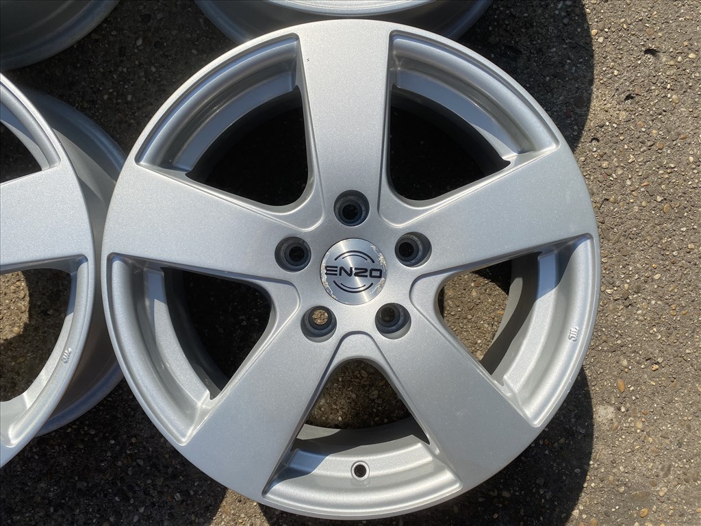 4db Enzo 16" VW - Skoda - Seat alufelni. (4025) 2. kép