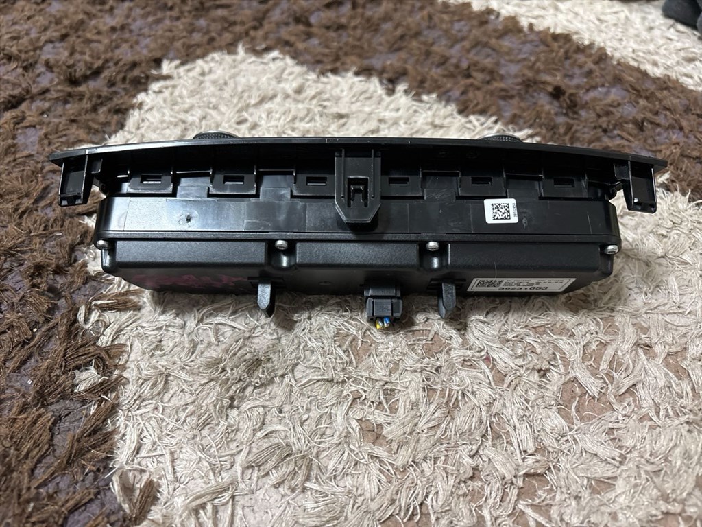 OPEL CORSA F  Fűtéskapcsoló (digit klímás) 2. kép