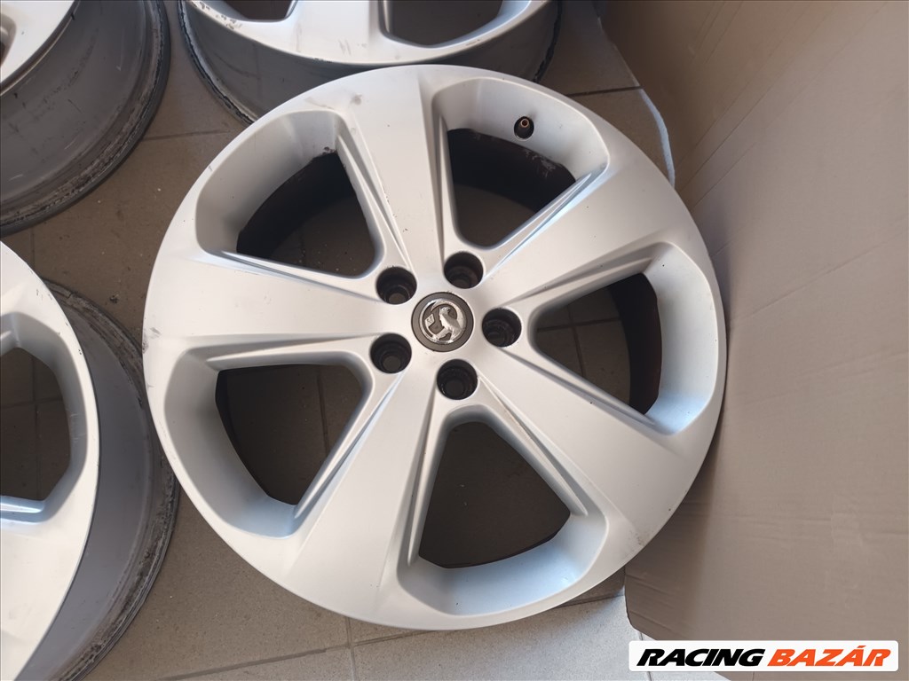 Opel j astra k astra mokka 5x105 lyukosztású 7JJ 18" használt (gyári felni) alufelni TKN 04 2. kép
