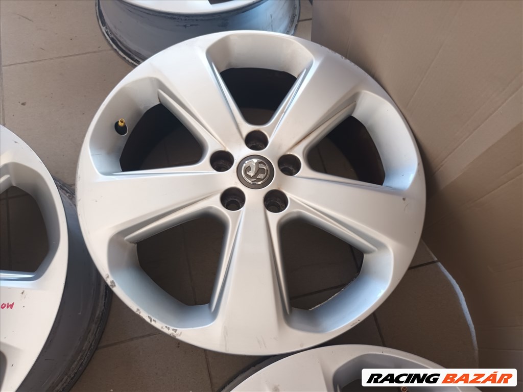 Opel j astra k astra mokka 5x105 lyukosztású 7JJ 18" használt (gyári felni) alufelni TKN 04 3. kép