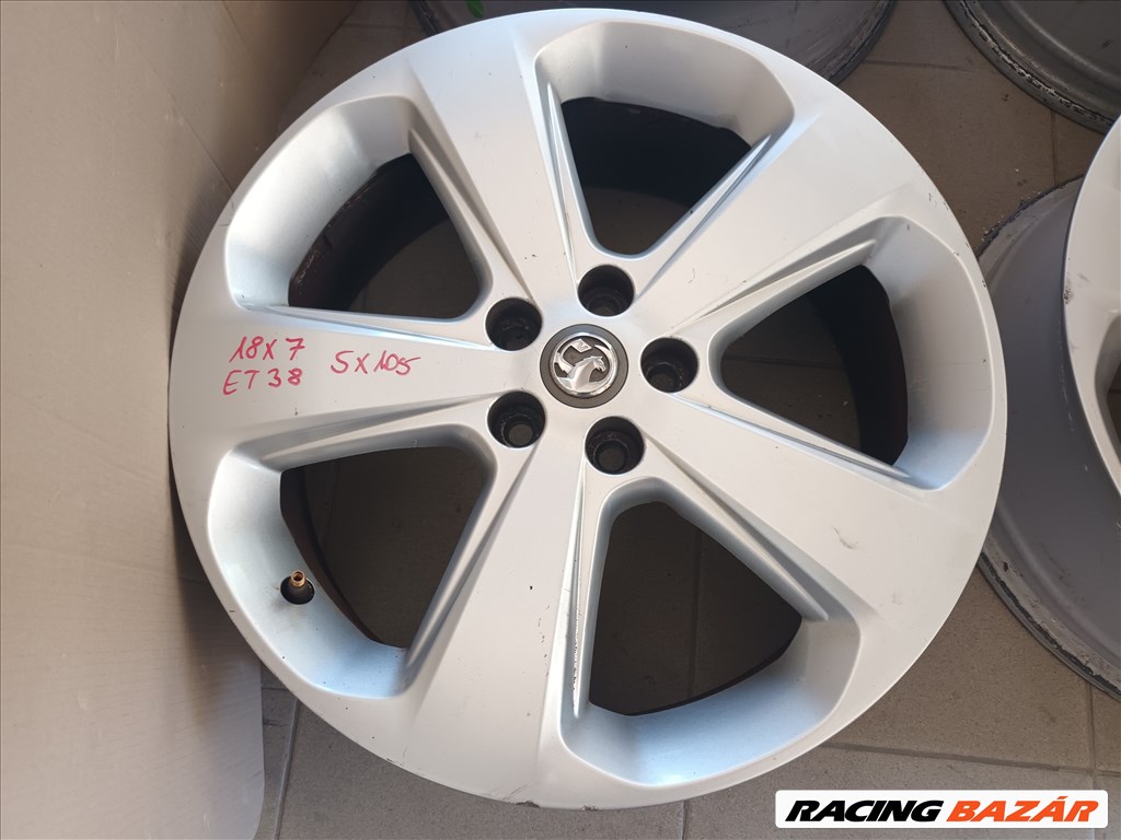 Opel j astra k astra mokka 5x105 lyukosztású 7JJ 18" használt (gyári felni) alufelni TKN 04 5. kép