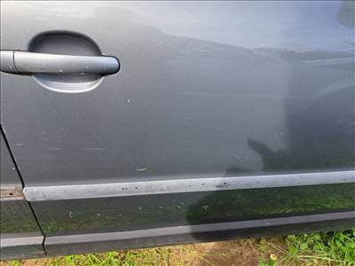 Volkswagen Passat B5 jobb első ajtó LD7W