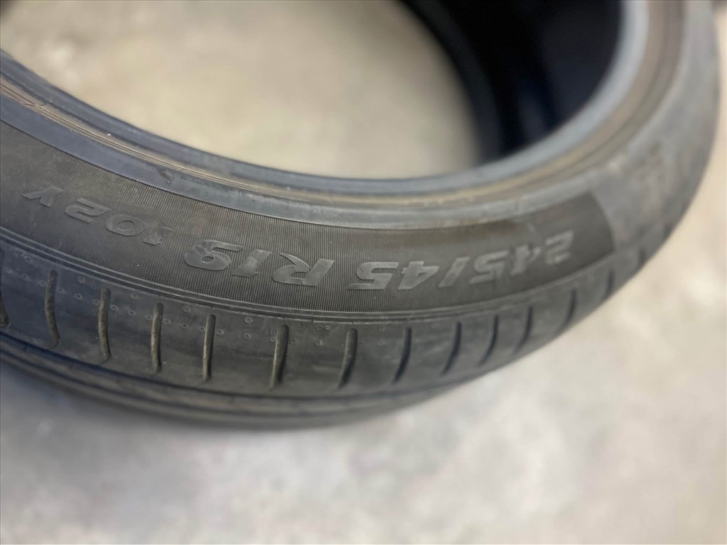  245/4519 PIRELLI nyari 2db 245/45 R19, 245/45R19 4. kép