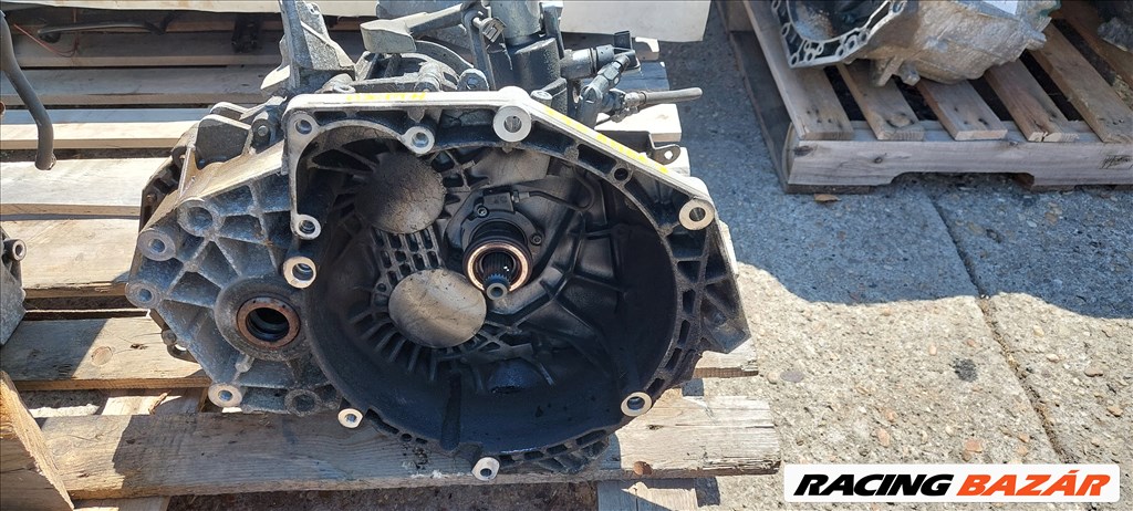 Opel Astra J GTC 2.0 CDTI AF 40 váltó  1. kép