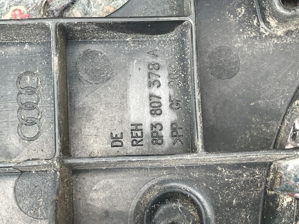 AUDI A3 8P1 Jobb hátsó Lökhárító Tartó (Műanyag) 014060 3. kép