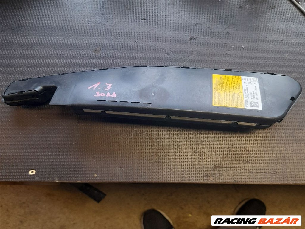 Opel Astra J Jobb Oldallégzsák 543 ,  1. kép