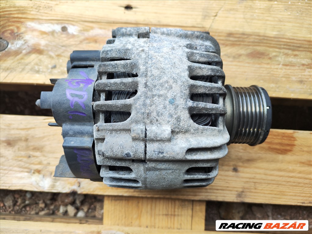 Dacia Duster I 1.5 dCi generátor  231007707r 3. kép