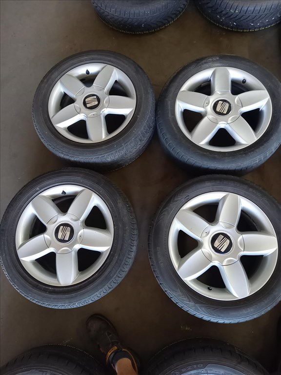 Seat Alhambra 5x112-as 7x16" haszn (gyári felni) alufelni 205/55R16 használt Nokian nyári gumi sxx4 1. kép