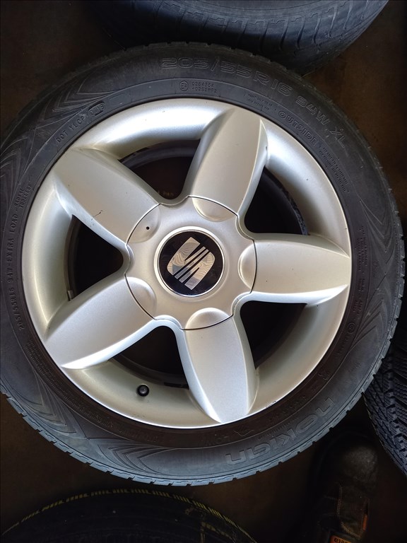Seat Alhambra 5x112-as 7x16" haszn (gyári felni) alufelni 205/55R16 használt Nokian nyári gumi sxx4 3. kép