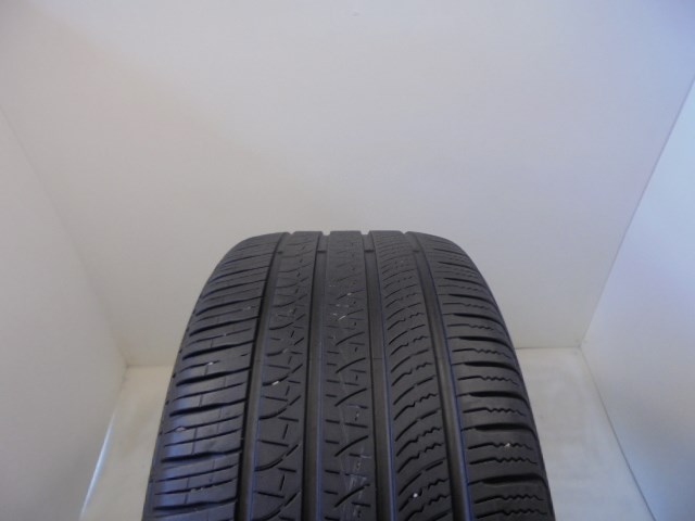 Pirelli Scorpion Zero AS 285/45 R22  1. kép