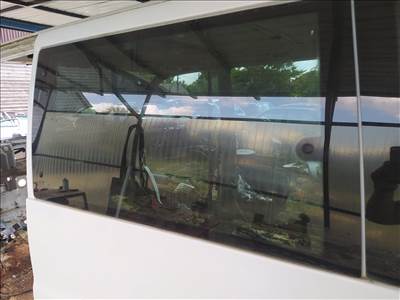 Mercedes Vito bal oldali nyitható ablak eladó!