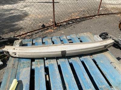 AUDI A6 4B, C5 Hátsó Lökhárító Merevítő (Fém) 014184