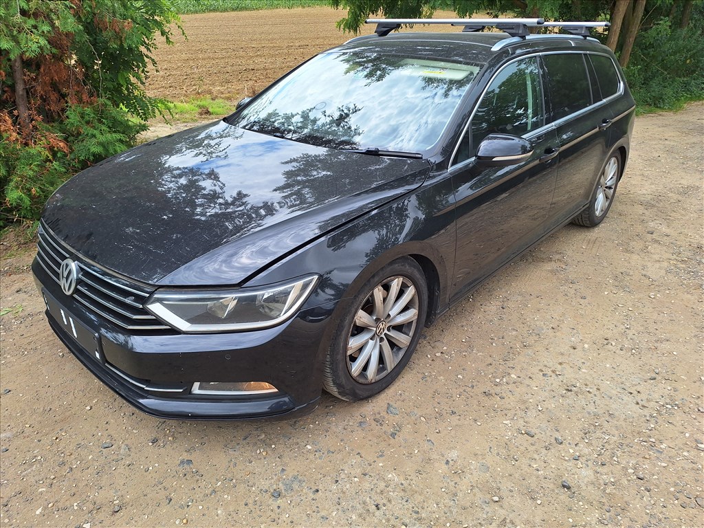Volkswagen Passat B8 (B8) LC9X CRLB QFZ  bontott alkatrészei 3. kép