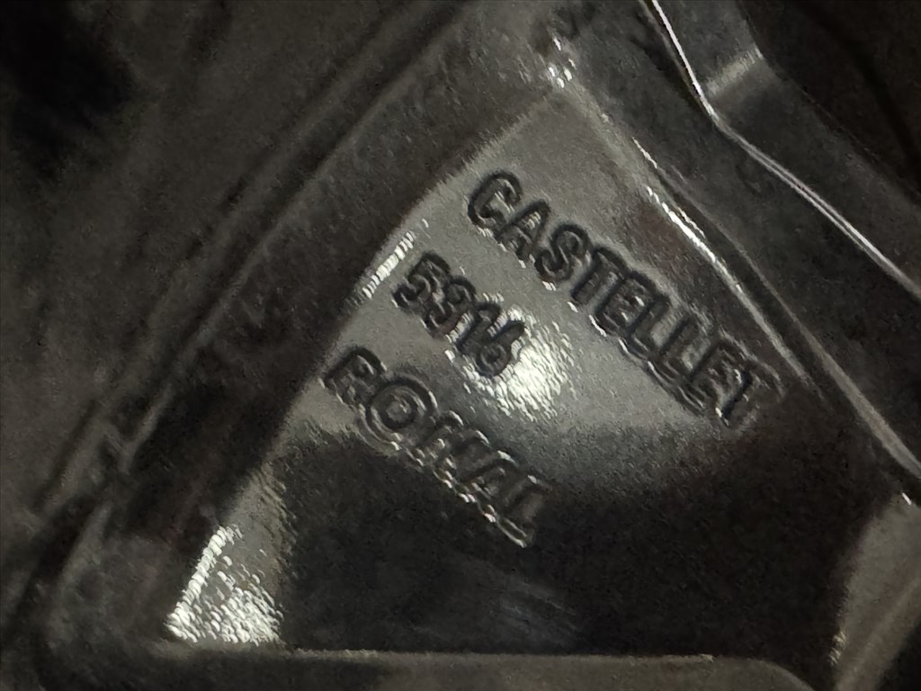 R20 Original Renault 8.5J ET37 - 403005760R 1db alufelni felni 2. kép