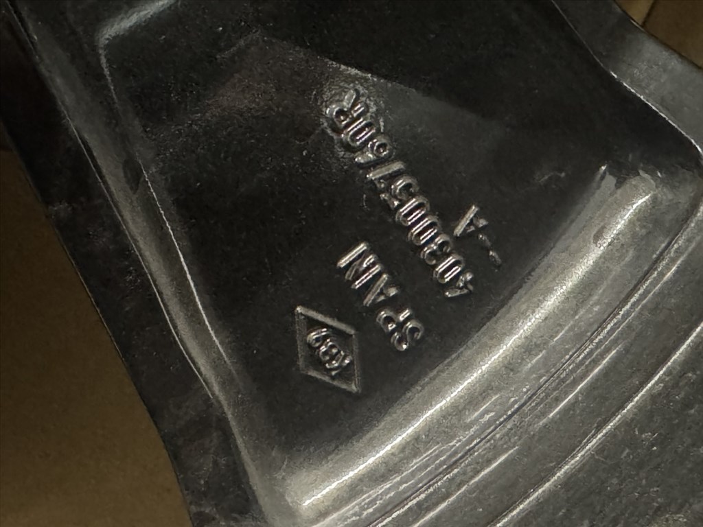 R20 Original Renault 8.5J ET37 - 403005760R 1db alufelni felni 5. kép