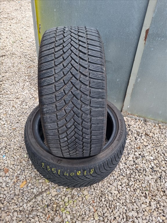  235/4018" újszerű Bridgestone Blizzak LM005 téli gumi 2db  3. kép
