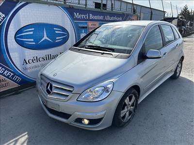 Mercedes B-osztály 180CDI automata (W245) bontott alkatrészei