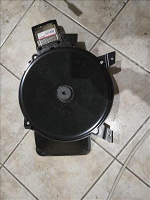 Audi A8 (D3 - 4E) Mélynyomó,hátsó hangszorok